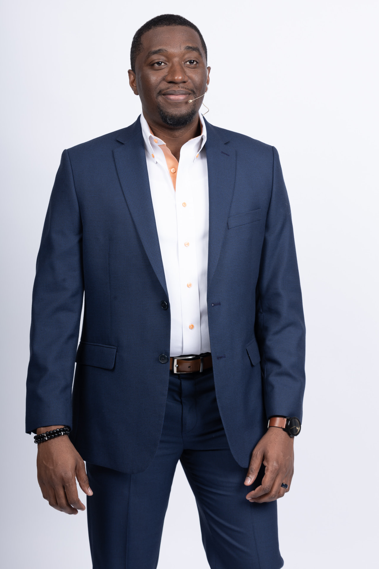 Sandro Rubes, founder of Avora and your insurance mentor
